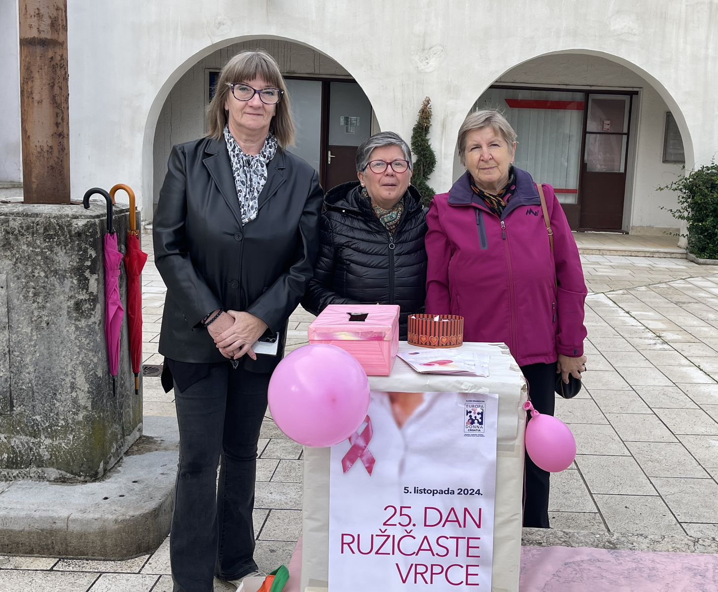 Na štandu u Raši (foto: Roberto Matković) 