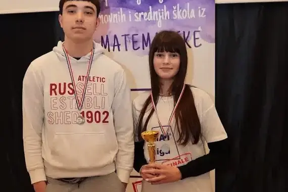 Labinski srednjoškolci briljirali: Zara Staniša i Toni Radolović osvojili drugo mjesto