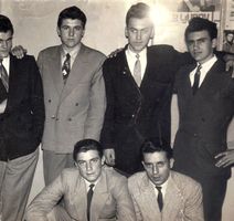 Mario Blažina s prijateljima 1957. godine: Stjepan Načinović, Feručo Batelić, Ratko Miletić, Rino Miletić, Albino Mohorović