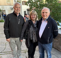 Bivši ministar Jozo Radoš sa suprugom i Deanom Čabrićem